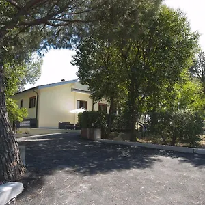 ** Frühstückspension Domus In Viridi Italien