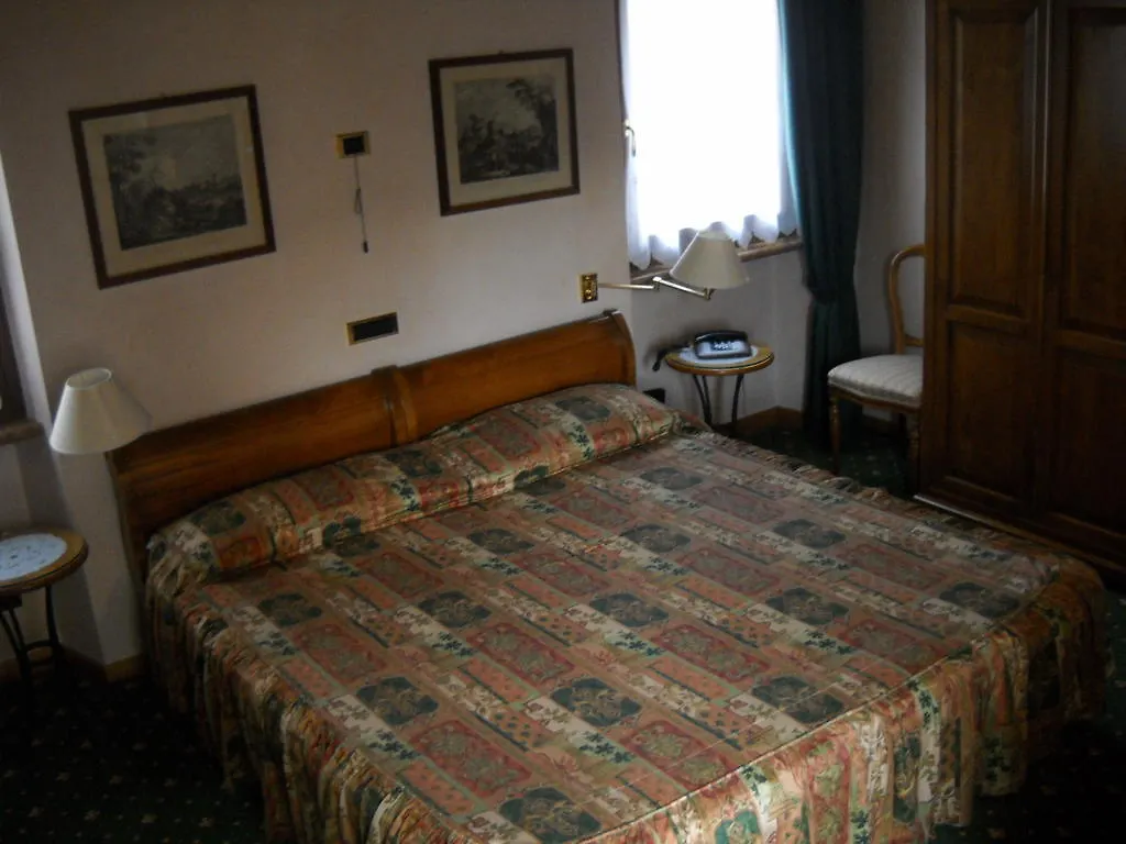 Hotel Faccioli Valeggio sul Mincio 3*,